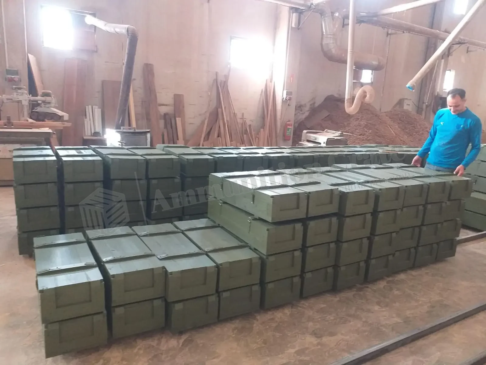 Wooden ammunition crate manufacturing process 02